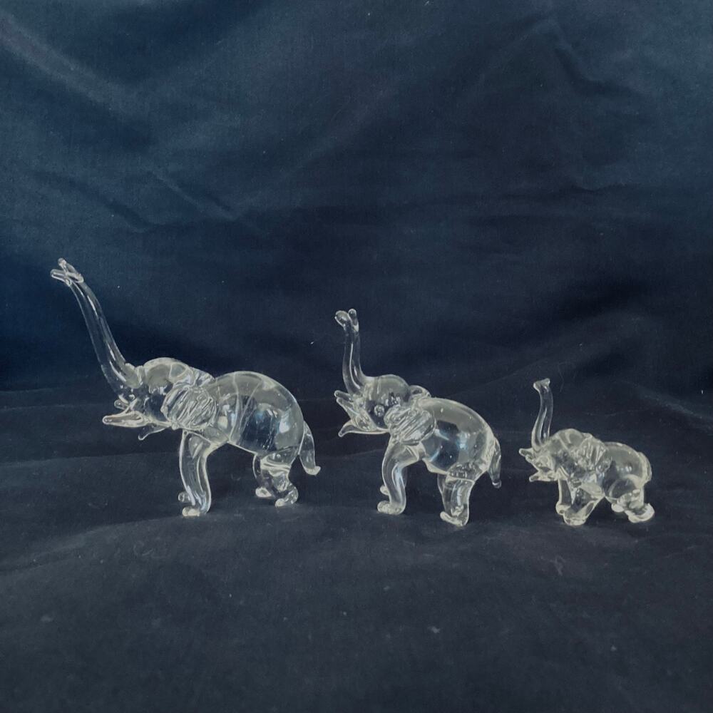 Set of 3 Art Glass Elephants